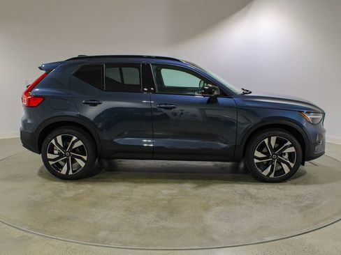 New 2026 Volvo XC40 B5 Ultra w/ Protection Package Premier image 6