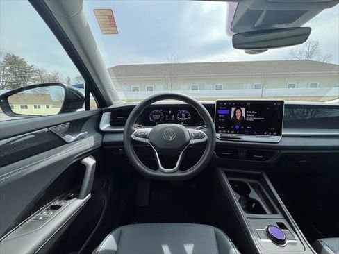 New 2026 Volkswagen Tiguan SE AWD/4WD image 14