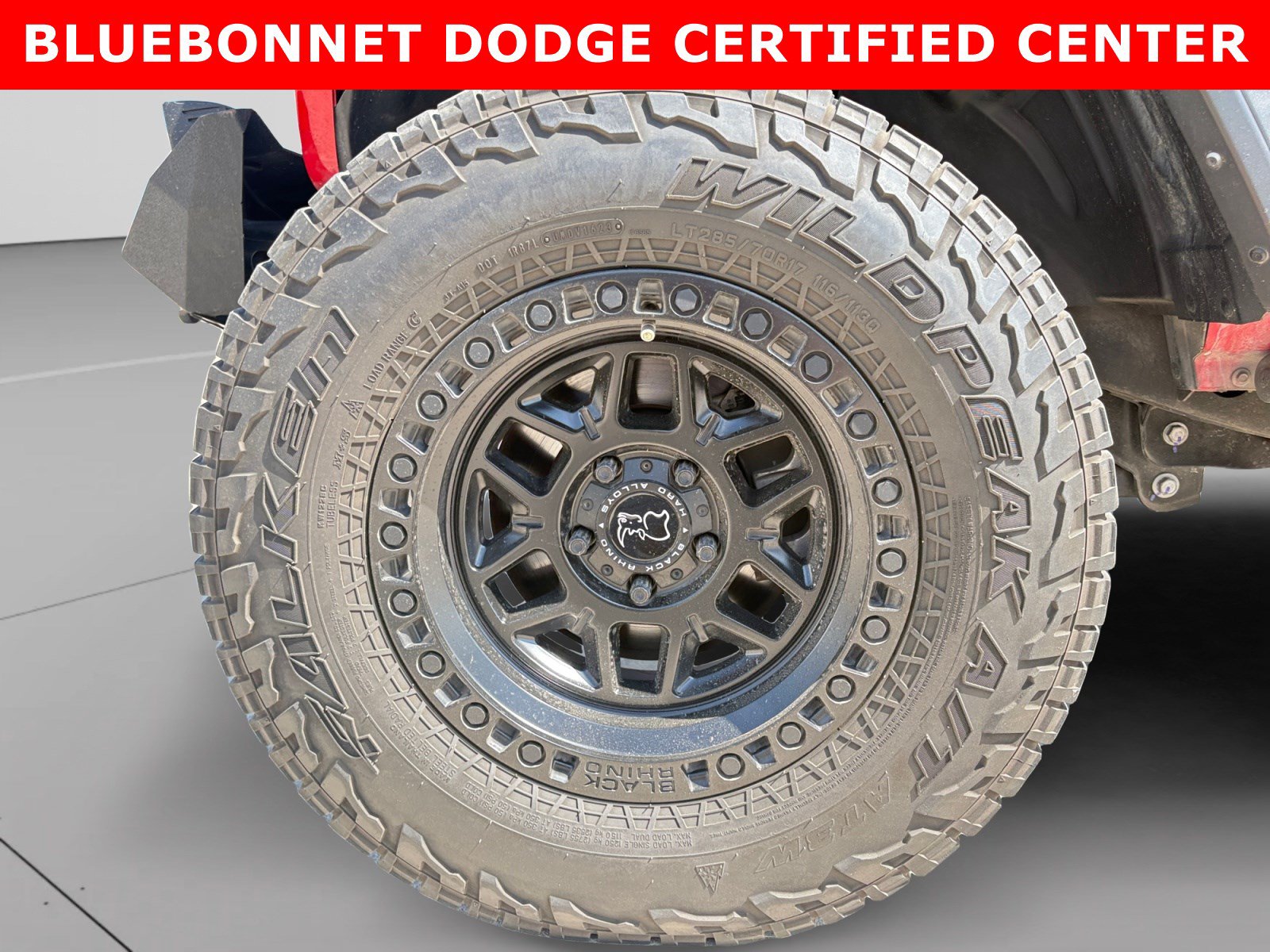 Used 2023 Jeep Gladiator Mojave w/ Cold Weather Group AWD/4WD image 9