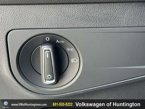 Certified 2023 Volkswagen Tiguan SE R-Line AWD/4WD image 18