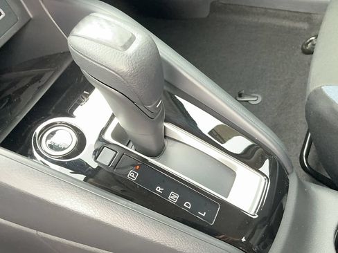 Certified 2025 Nissan Versa SV w/ Trunk Package FWD image 34
