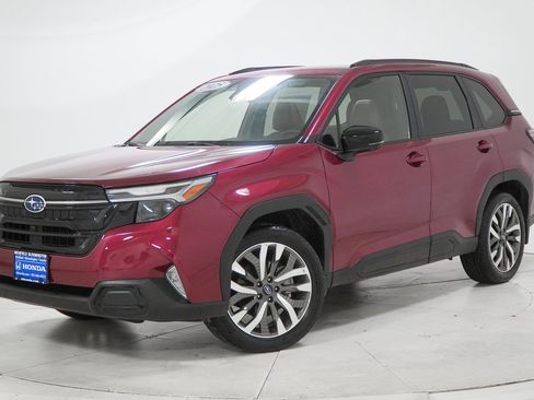 Used 2025 Subaru Forester Touring image 1