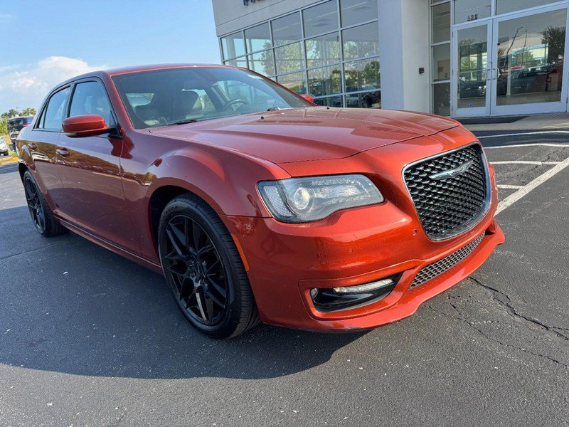 Used 2020 Chrysler 300 S w/ 300S Premium Group RWD image 2