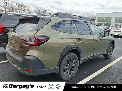 Used 2025 Subaru Outback Onyx Edition image 8