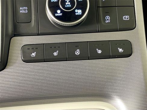 Used 2024 Hyundai Palisade Calligraphy image 16