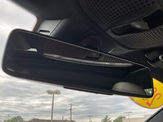 Used 2018 Mercedes-Benz E 300 4MATIC image 19