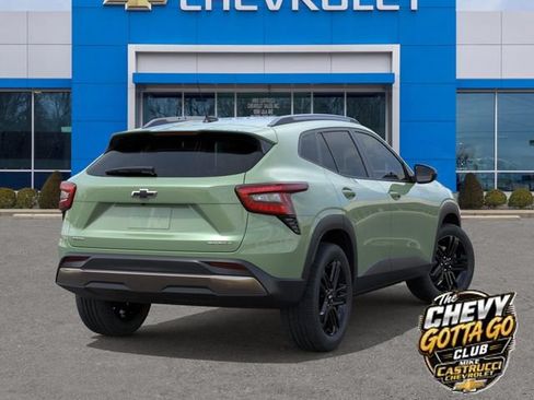 New 2026 Chevrolet Trax ACTIV w/ Sunroof Package FWD image 4