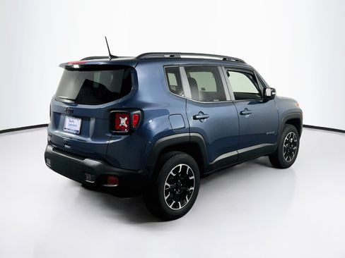 Used 2023 Jeep Renegade Latitude w/ Sun/Sound Group AWD/4WD image 5