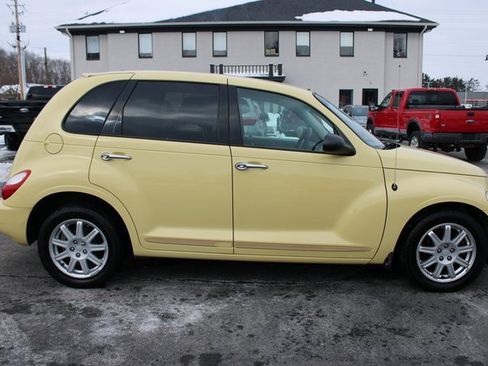 Used 2007 Chrysler PT Cruiser Touring w/ Fleet Value Group I image 6