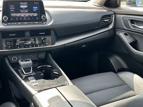 Certified 2023 Nissan Rogue SV w/ SV Premium B Package FWD image 26