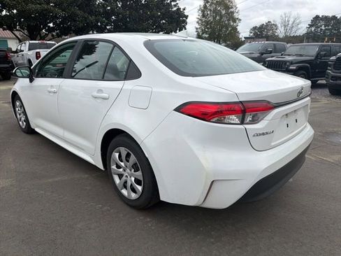 Used 2024 Toyota Corolla LE image 8