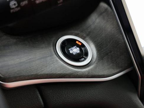 Used 2024 Jeep Grand Cherokee Limited w/ Trailer Tow Package image 21