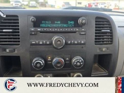 Used 2010 GMC Sierra 1500 W/T w/ Work Truck Plus Package RWD image 9