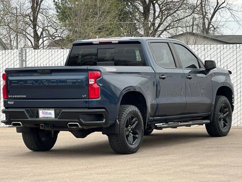 Used 2019 Chevrolet Silverado 1500 LT Trail Boss image 4