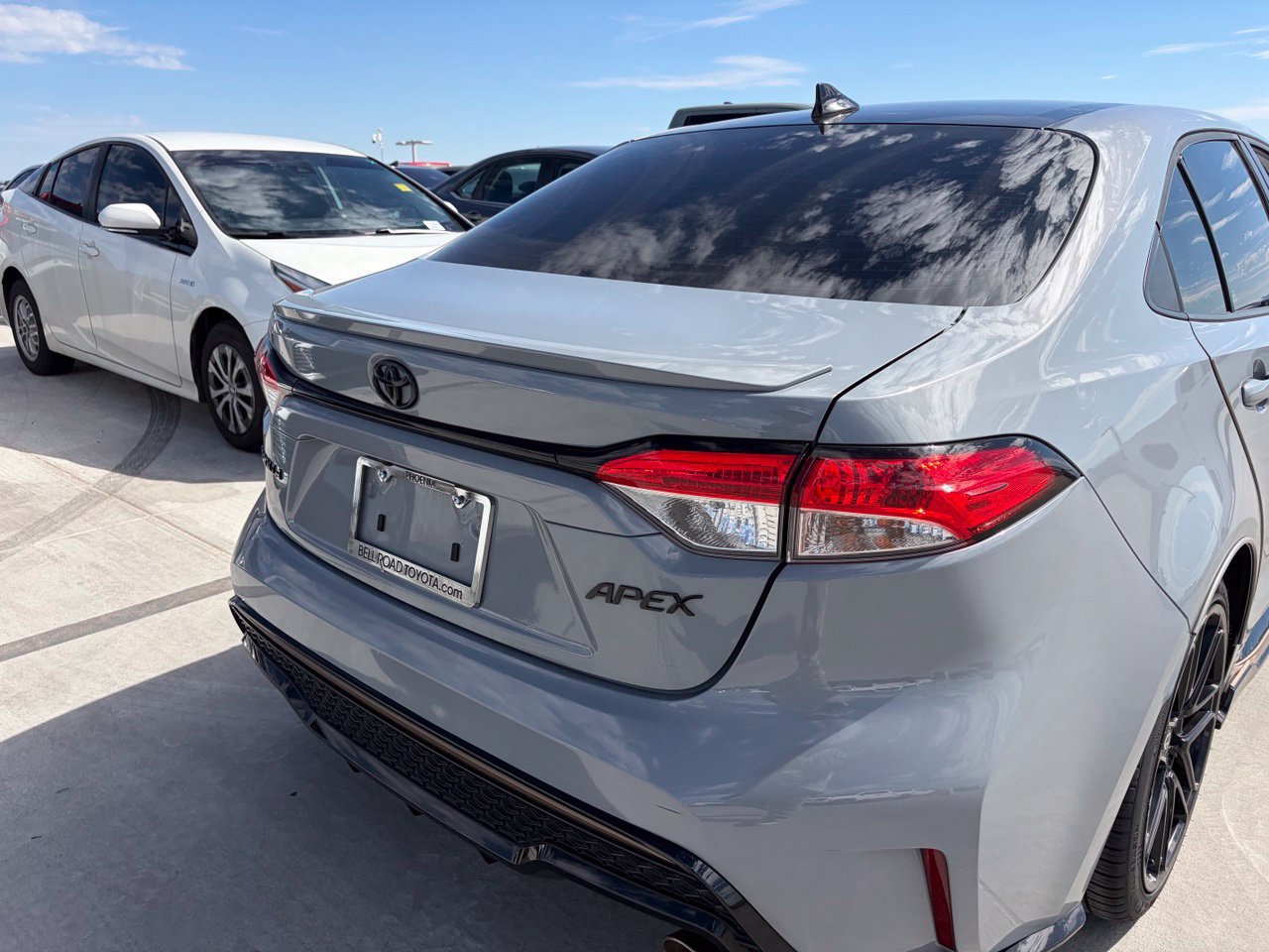 Used 2021 Toyota Corolla SE w/ Carpet Mat Package (TMS) FWD image 4