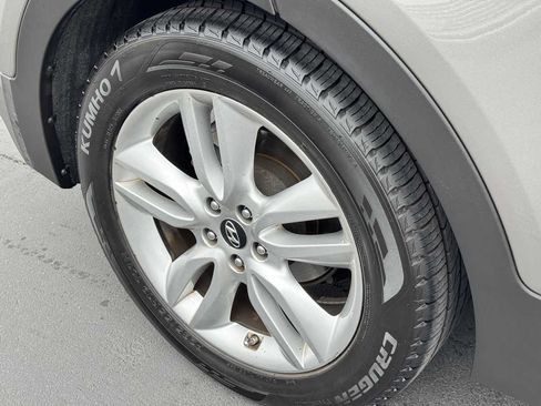 Used 2013 Hyundai Santa Fe Sport 2.0T FWD image 19