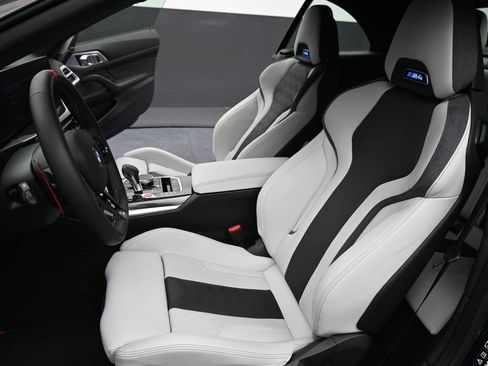 Used 2025 BMW M4 xDrive Competition image 11