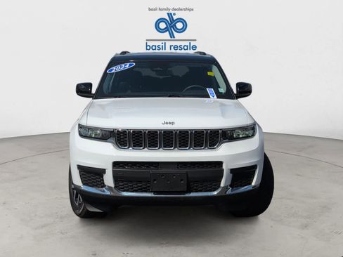 Used 2024 Jeep Grand Cherokee L Laredo w/ Luxury Tech Group I image 9