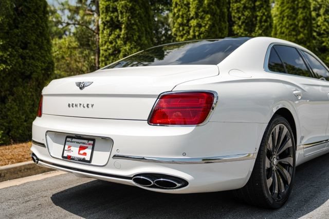 Used 2022 Bentley Flying Spur V8 AWD/4WD image 18