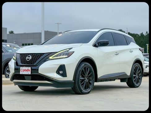 Used 2023 Nissan Murano SV w/ SV Midnight Edition Package FWD image 3