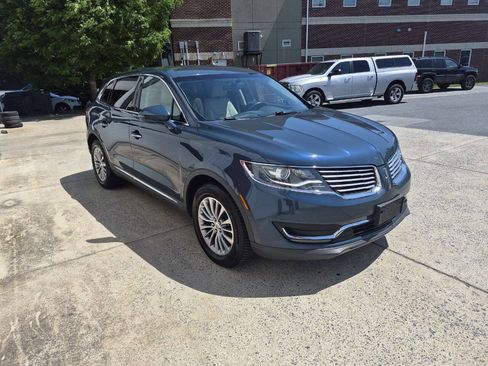 Used 2016 Lincoln MKX Select AWD/4WD image 4