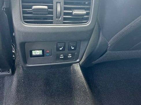Certified 2026 Nissan Rogue Platinum w/ Platinum Premium Package AWD/4WD image 25