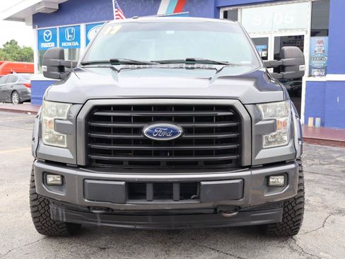 Used 2017 Ford F150 XLT w/ Equipment Group 302A Luxury AWD/4WD image 12