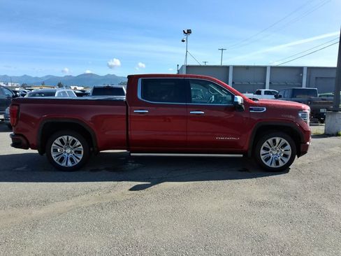 Used 2024 GMC Sierra 1500 Denali w/ Denali Reserve Package AWD/4WD image 9