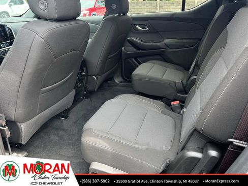 Certified 2023 Chevrolet Traverse LT FWD image 13