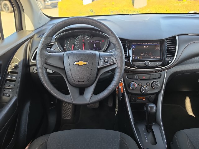 Used 2020 Chevrolet Trax LS FWD image 8