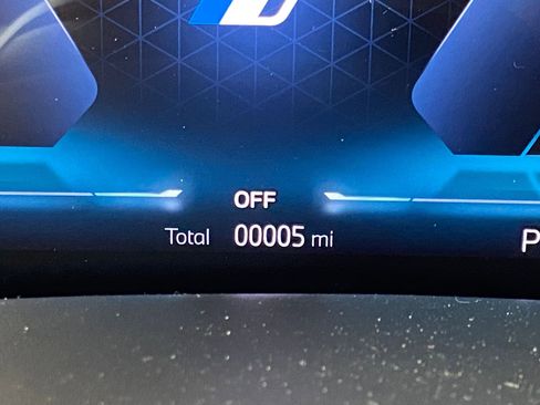 Used 2026 BMW X5 xDrive50e w/ M Sport Package image 18