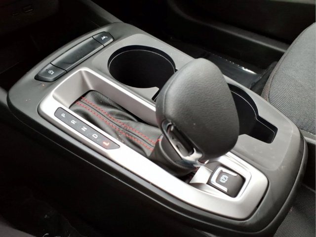 Used 2024 Chevrolet Trax RS FWD image 22
