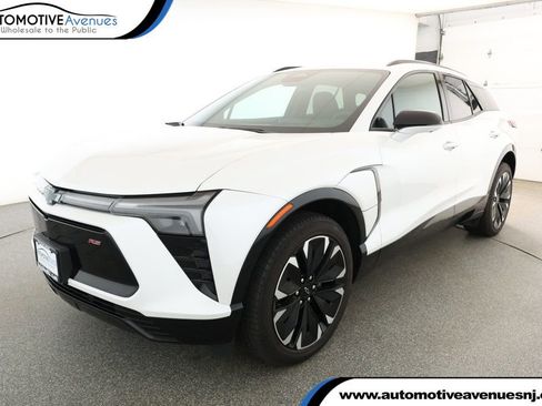 Used 2024 Chevrolet Blazer EV RS image 1