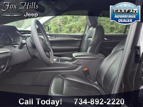 Certified 2023 Jeep Grand Cherokee Limited AWD/4WD image 15