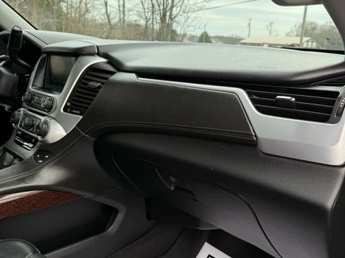 Used 2020 GMC Yukon SLT image 30