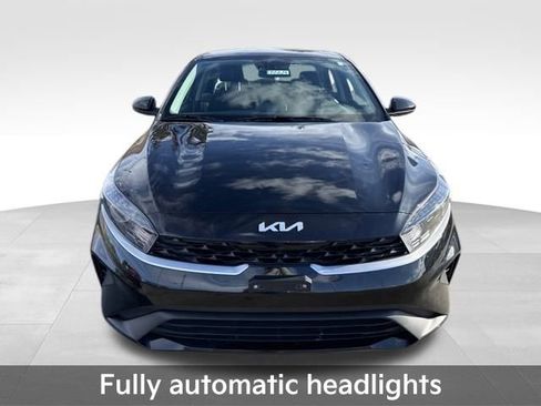 Used 2024 Kia Forte LXS image 9