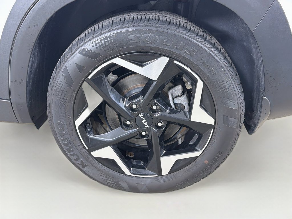 Certified 2024 Kia Seltos EX AWD/4WD image 32