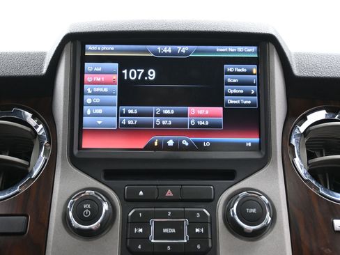 Used 2015 Ford F250 Lariat w/ Lariat Ultimate Package image 31