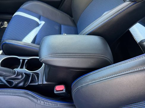 Used 2018 Toyota Corolla SE FWD image 14
