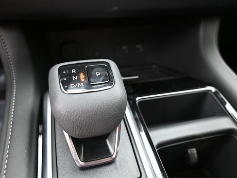 New 2025 Nissan Pathfinder SL image 14