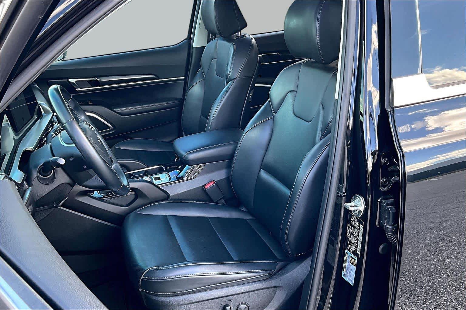 Used 2024 Kia Telluride S w/ S Sunroof Package FWD image 8