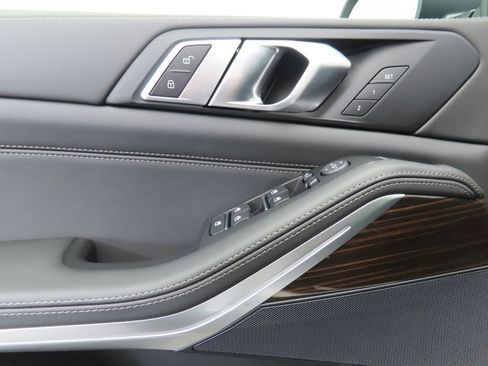 New 2026 BMW X5 sDrive40i image 22