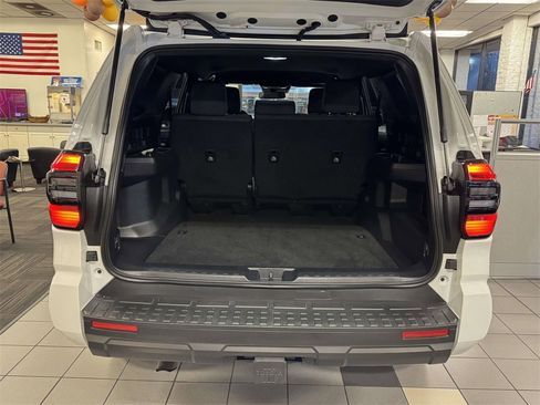 Used 2025 Toyota 4Runner SR5 image 16