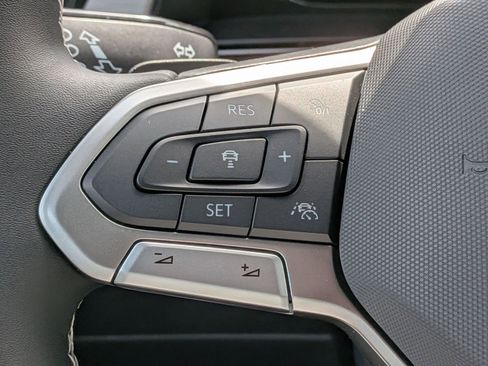 New 2026 Volkswagen Atlas Cross Sport SE AWD/4WD image 18