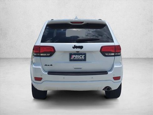 Used 2021 Jeep Grand Cherokee Laredo X AWD/4WD image 4