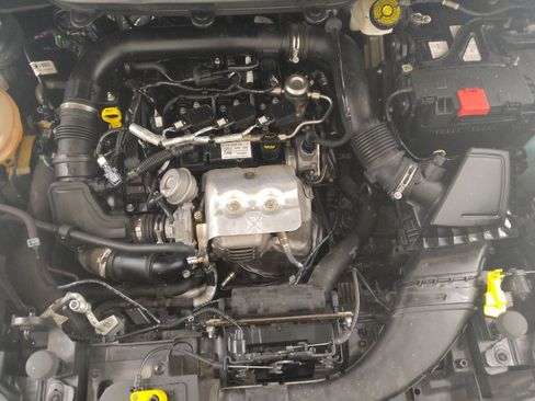 Used 2019 Ford EcoSport Titanium FWD image 30