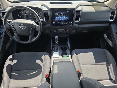 Used 2024 Nissan Frontier SV w/ SV Convenience Package RWD image 13
