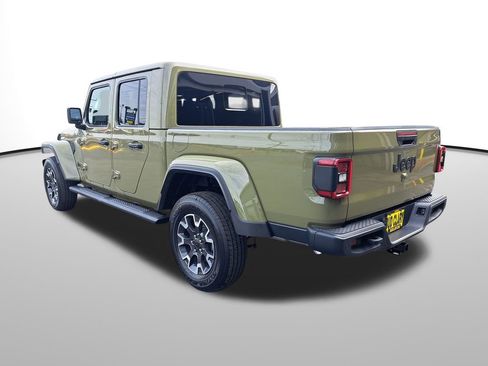 New 2025 Jeep Gladiator Sport w/ Premium Package image 8