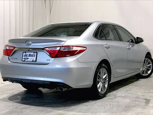 Used 2016 Toyota Camry LE image 13