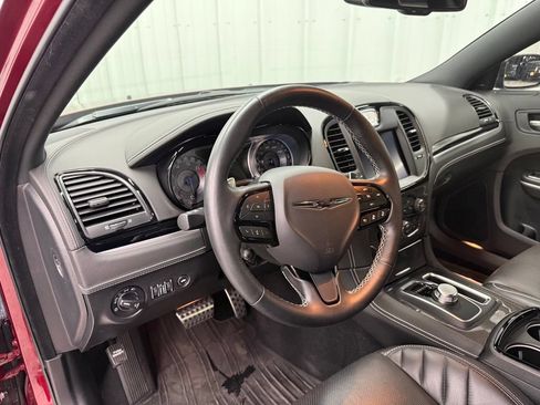 Used 2023 Chrysler 300 C RWD image 19